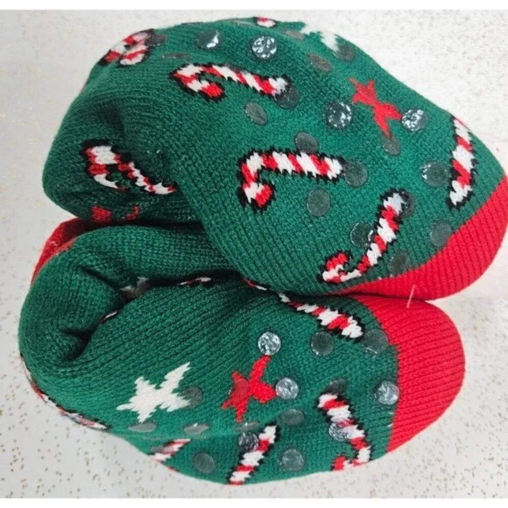 Women Thick Winter Fuzzy Socks Non-Slip Grip, Cozy Christmas Designs 3-Pack 6-11